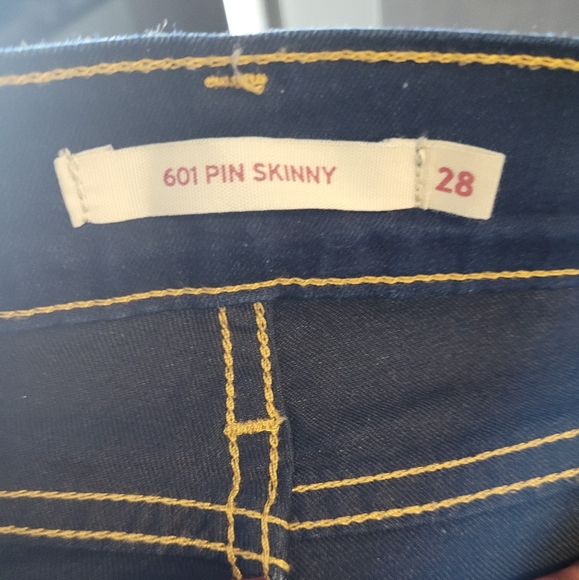 Levi's Skinny Jeans - Picture 3 of 3